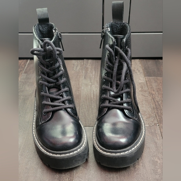 Kids H&M Combat Style Lace Up Boots - Picture 4 of 6